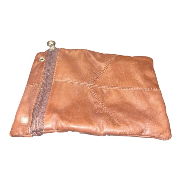 Marshal Leather Travel Pouch 3 zip pockets and one snap. Missing strap. B18 - Picture 4 of 9